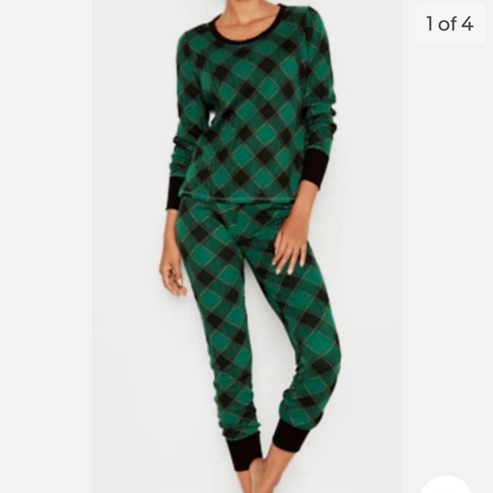 🚫SOLD🚫 Victoria secret thermal pajama set green and black plaid check
